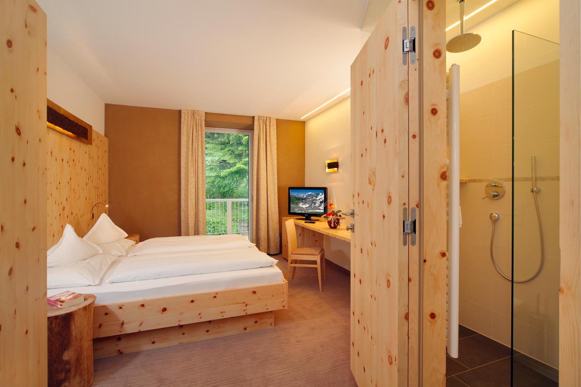 Hotel Madatsch ตราฟอย ภายนอก รูปภาพ